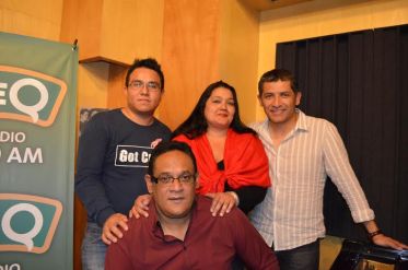 Un agradecimiento especial a Marianela González, sin ella este encuentro no hubiera sido posible. Marco A. Rodríguez (izquierda), Pepe Olguín (derecha), Pachito Alonso y Marianela (al centro).